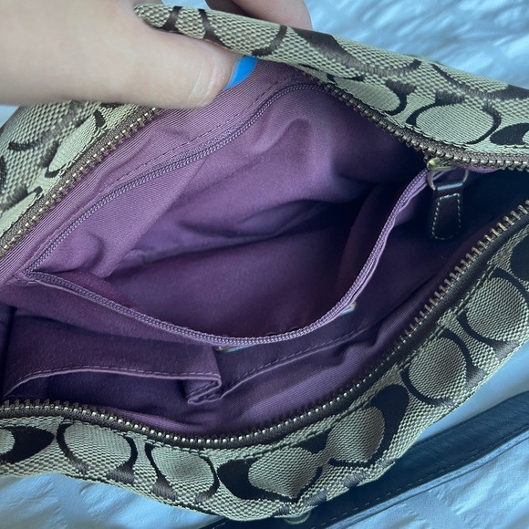 COACH Y2K Signature Brown Hamptons Shoulder Bag - Picture 8 of 17